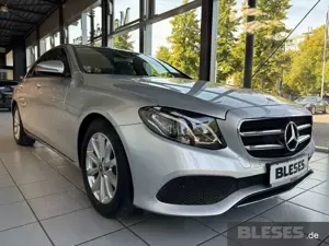 Mercedes-Benz E 220 E 220 d Avantgarde+Comand+LED+Kamera+Totwinkel-A Bild 3