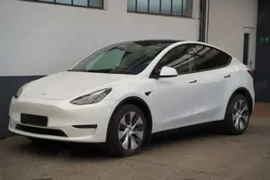 Tesla Model Y Long Range AWD *AHK*Mwst. ausweisbar*