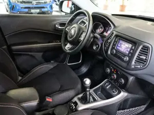 Jeep Compass Longitude FWD*SHZ*LHZ*PDC vo.+hi.*AHK ab Bild 5