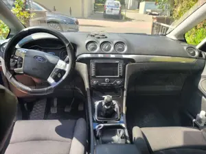 Ford S-Max S-Max Diesel 2.0 TDCi DPF Titanium Bild 4