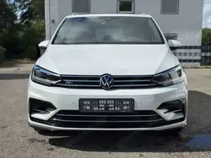 Volkswagen Touran Highline 1.5 DSG*R-Line innen+außen*Pano*