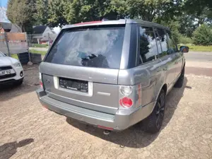 Land Rover Range Rover V8 TD Autobiography / TV / Bild 4