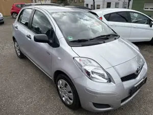 Toyota Yaris 1.0*Cool*5 Türen* Klima* Tüv neu* Bild 3