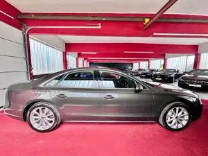Audi A8 Bild 5
