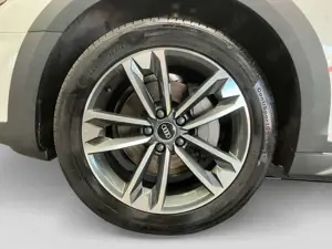 Audi A4 allroad A4 allroad 40 TDI quattro AHK Standh ACC LED Nav Bild 5