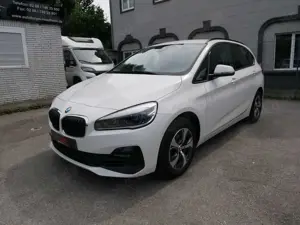 BMW 216 216 i Advantage Active Tourer LED Navi Key Go PDC
