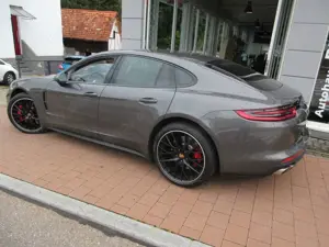 Porsche Panamera Turbo/PDCC Sport/Matrix-LED/Vierradlenk Bild 4
