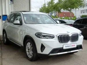 BMW X3 xDrive20d Aut Navi Leder LED Pano Keyl. 360°