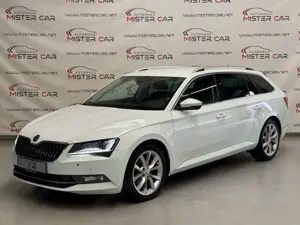 Skoda Superb Combi ACC/DCC/KAM/KEY/LED/STANDH/AHK/18