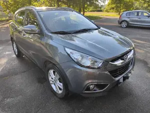 Hyundai iX35 ix35 2.0 CRDi 4WD Automatik Premium Bild 3