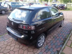 SEAT Ibiza Ibiza 1.4 16V -Klimaautomatik -Sitzheizung Bild 4