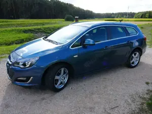 Opel Astra Astra 1.6 CDTI DPF ecoFLEX Sports Tourer 136 PS