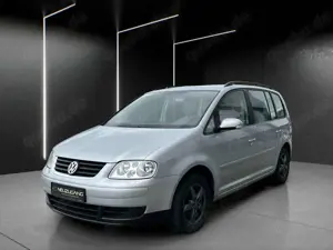 Volkswagen Touran 1.6 FSI *erst.91tkm!*1Vorhalter*Anhängerk Bild 2