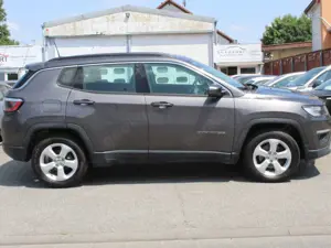 Jeep Compass Longitude FWD Bild 2