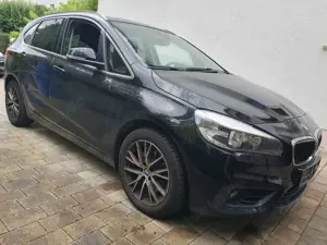 BMW 218 2er Active Tourer 218i Active Tourer Advantage
