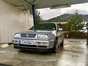 Volkswagen Vento 1.8 GLX