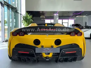 Ferrari SF90 Spider Novitec Carbon Lift Bild 5