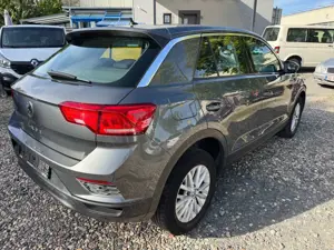 Volkswagen T-Roc Navi CarPlay PDC 8 Fachbereift  Zahnriemen Neu Bild 4