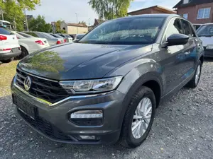 Volkswagen T-Roc Navi CarPlay PDC 8 Fachbereift  Zahnriemen Neu