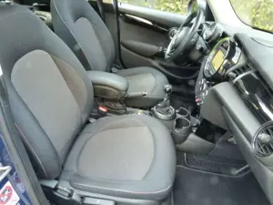 MINI One D 5-trg Navi/Klimaautom/Panorama/PDC Bild 3