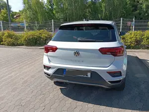 Volkswagen T-Roc 1.5 TSI ACT OPF DSG Sport Bild 2