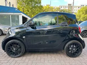 smart forTwo fortwo 66kW DCT prime SPORT*PANO*NAVI*SHZ*KAM* Bild 2