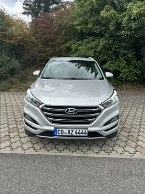 Hyundai TUCSON 2.0 CRDi 4WD Automatik Premium