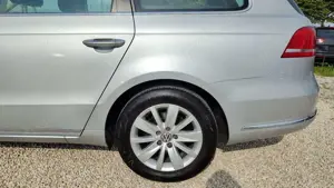 Volkswagen Passat Variant Passat Var. 2.0 TDI Comfortline BlueMotion Xenon Bild 5