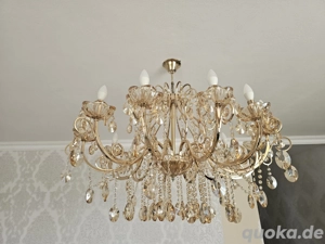 Eleganter Kristall-Kronleuchter mit 12 Lampen