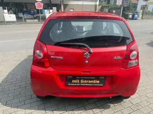 Suzuki Alto Bild 4