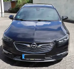 Opel Insignia SportsTourer 260PS 2.0 Turbo 4x4 Aut. Exclusive Bild 2