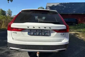 Volvo V90 Cross Country V90 Cross Country D4 AWD Geartronic Bild 4