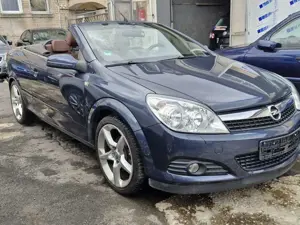 Opel Astra Twin Top 1.8 Endless Summer 1 Jahr Garantie