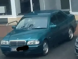 Mercedes-Benz 180 Esprit