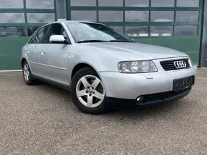 Audi A3 1.9 TDI quattro Attraction DPF Xenon SD Sportsitze