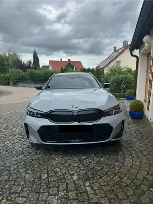 BMW 330 330i Touring xDrive Aut.