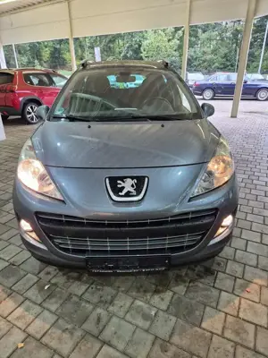 Peugeot 207 Family Bild 2