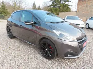 Peugeot 208 GT  KLIMA NAVI LEDER PANORAMA LMF Bild 3