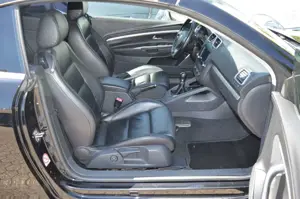 Volkswagen Eos 2.0 *BiXenon*Navi*Vollleder* Bild 3