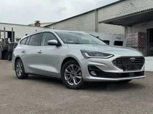 Ford Focus Turnier Titanium Automatik Navi Spurhalte