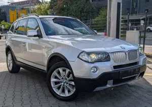 BMW X3 3.0sd xDrive*Temp*Pano*AHK*XEN*2xPdc*Navi*TÜV Bild 3