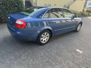 Audi A4 Lim. 2.0 Klima Sitzheizung Fenster el. Bild 5