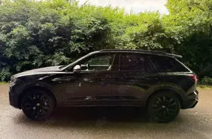 Volkswagen Touareg R V6 3,0 TSI-eHybrid 4MOTION-PANO-VOLL ! Bild 2