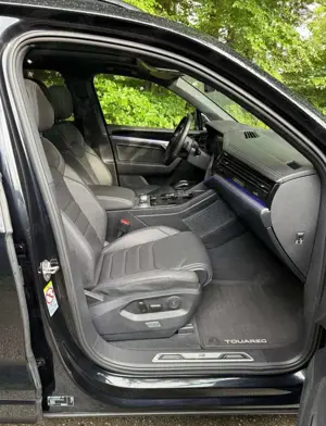 Volkswagen Touareg R V6 3,0 TSI-eHybrid 4MOTION-PANO-VOLL ! Bild 5