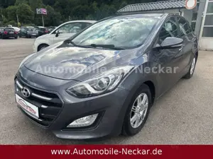 Hyundai i30 1.6 CRDi 110PS  blue Trend-EURO6-1.Hand