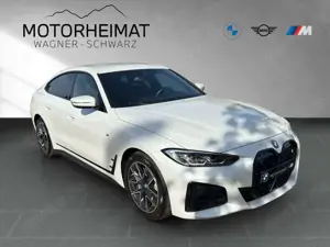 BMW i4 eDrive40 Gran Coupé M Sport RFK eSitze Leder HK A Bild 4