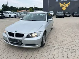 BMW 318 i Limo Navi Automatik 2.Hand
