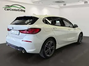 BMW 120 iLi.*Sport Line*LED*Navi*AHK*HiFi*LiveCockpit Bild 4