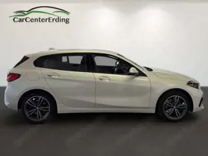BMW 120 iLi.*Sport Line*LED*Navi*AHK*HiFi*LiveCockpit Bild 3