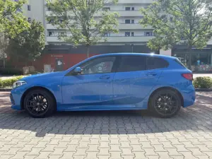 BMW 120 120 i M Sport/Head-up-Display Bild 3